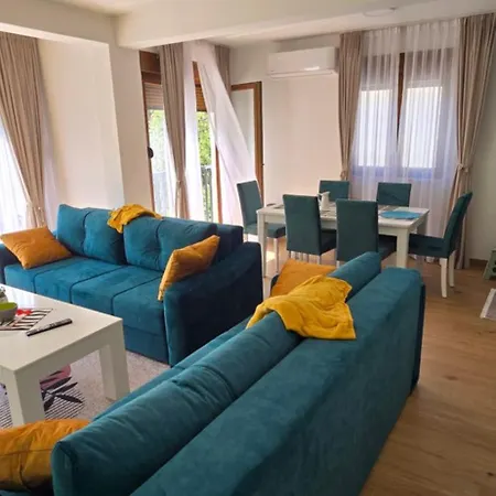 Nerina Apartment *
